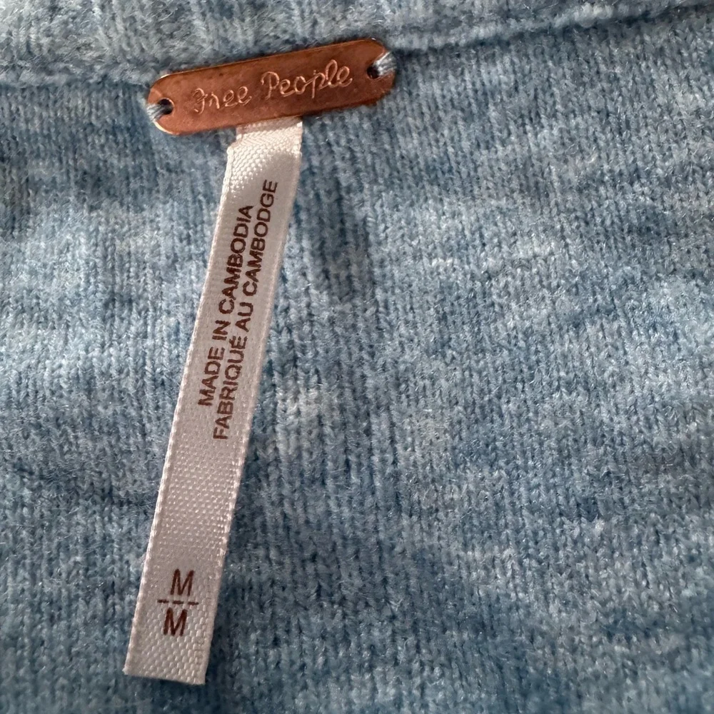 Free People Librarian Luna Cardigan Size M in Blue Knit Sweater Y2K - Picture 5 of 11
